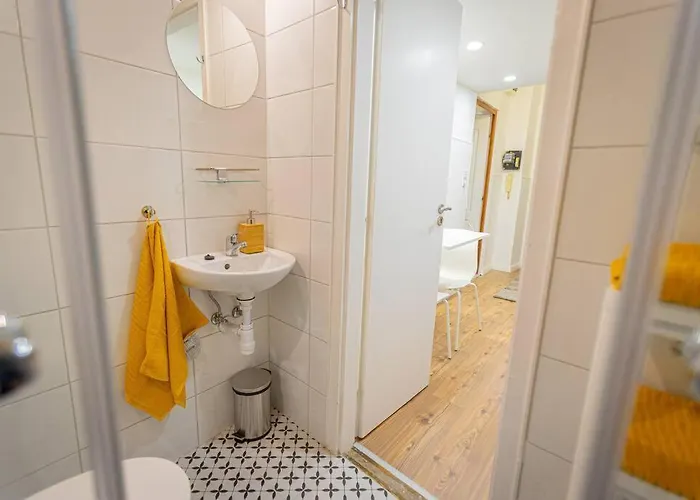 2 Bedroom In The Dob Street, Emerald شقة