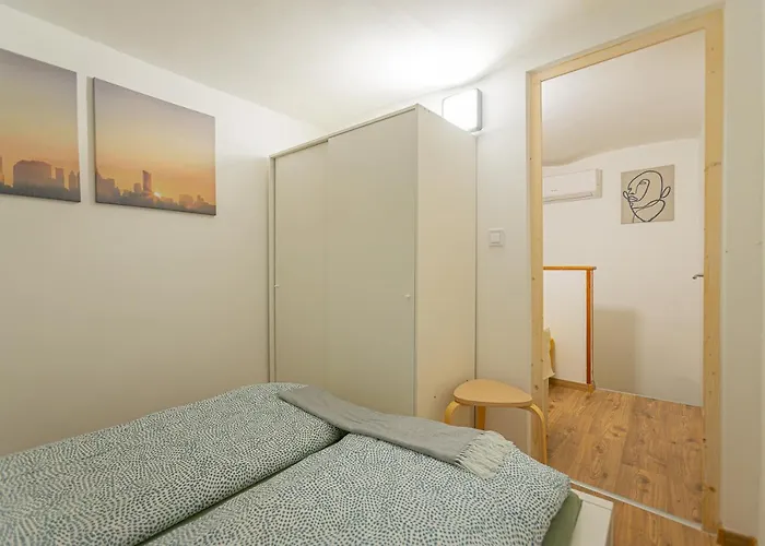 Daire 2 Bedroom In The Dob Street, Emerald Budapeşte